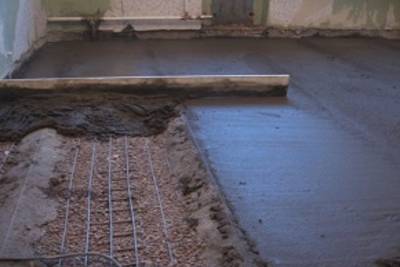 Как правильно залить бетонную стяжку