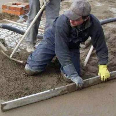 Мокрая стяжка пола: цемент, бетон, самовыравнивающиеся смеси